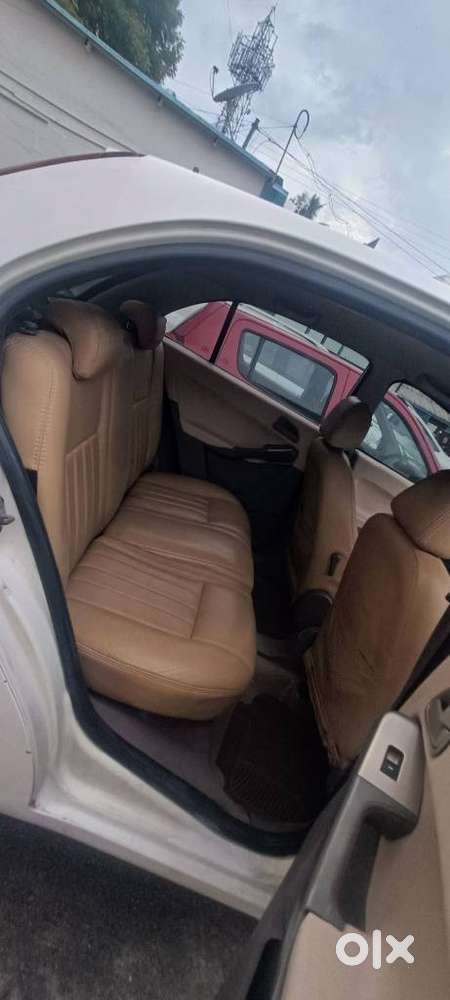 Tata Indica Vista Aura 1.3 Quadrajet (abs), 2010, Diesel