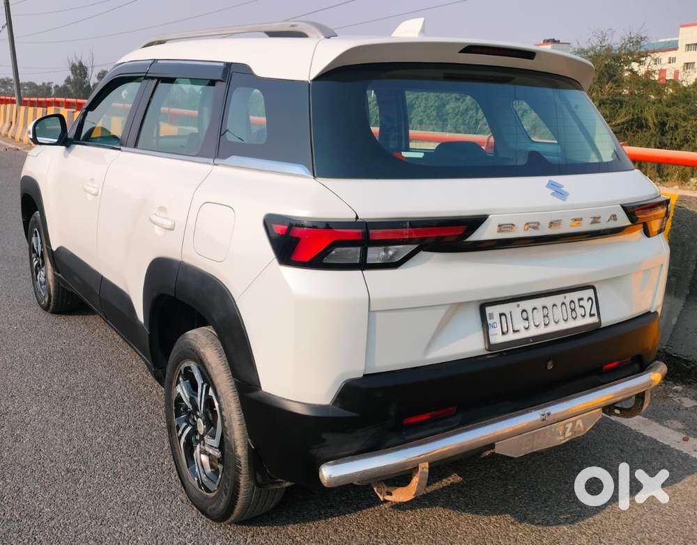 Maruti Suzuki Brezza 1.5 Vxi Cng, 2023, Cng & Hybrids