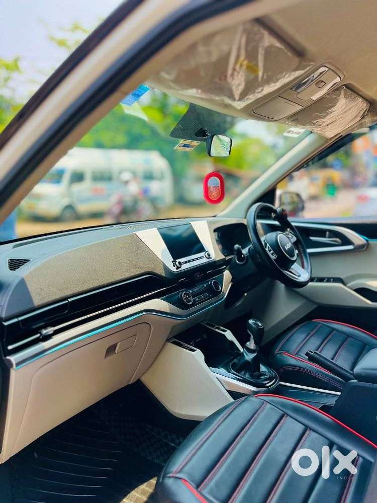 Kia Carens 1.5 Prestige 7 Str, 2023, Petrol