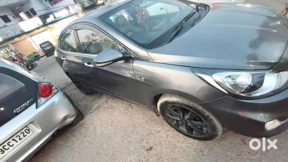 Hyundai Petrol Car 2013