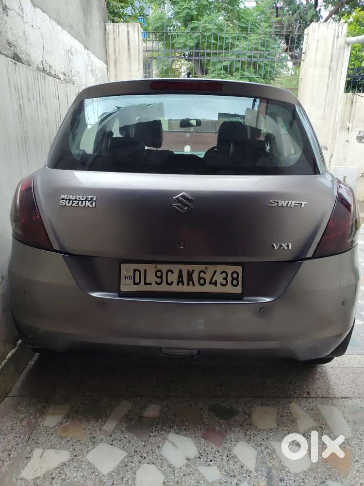 2015 Swift Petrol And Cng,new Tyre,well Maintained,clean Record,dl Num