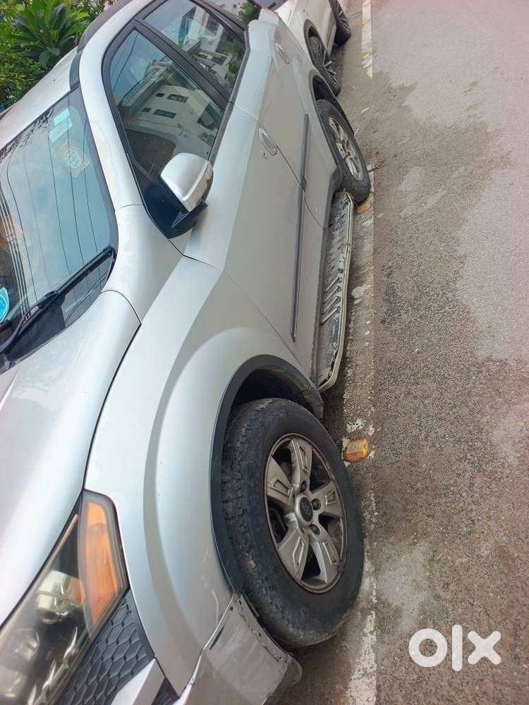 Mahindra Xuv500 2015 Diesel 135000 Km Driven