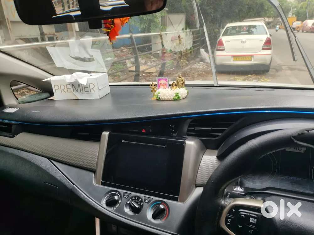 Toyota Innova Crysta 2019 Diesel 290000 Km Driven