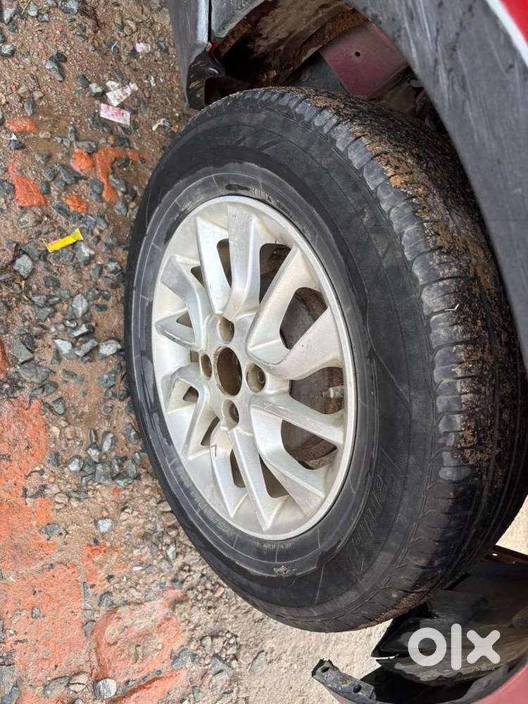 Mahindra Kuv 100 2017 Diesel 79850 Km Driven