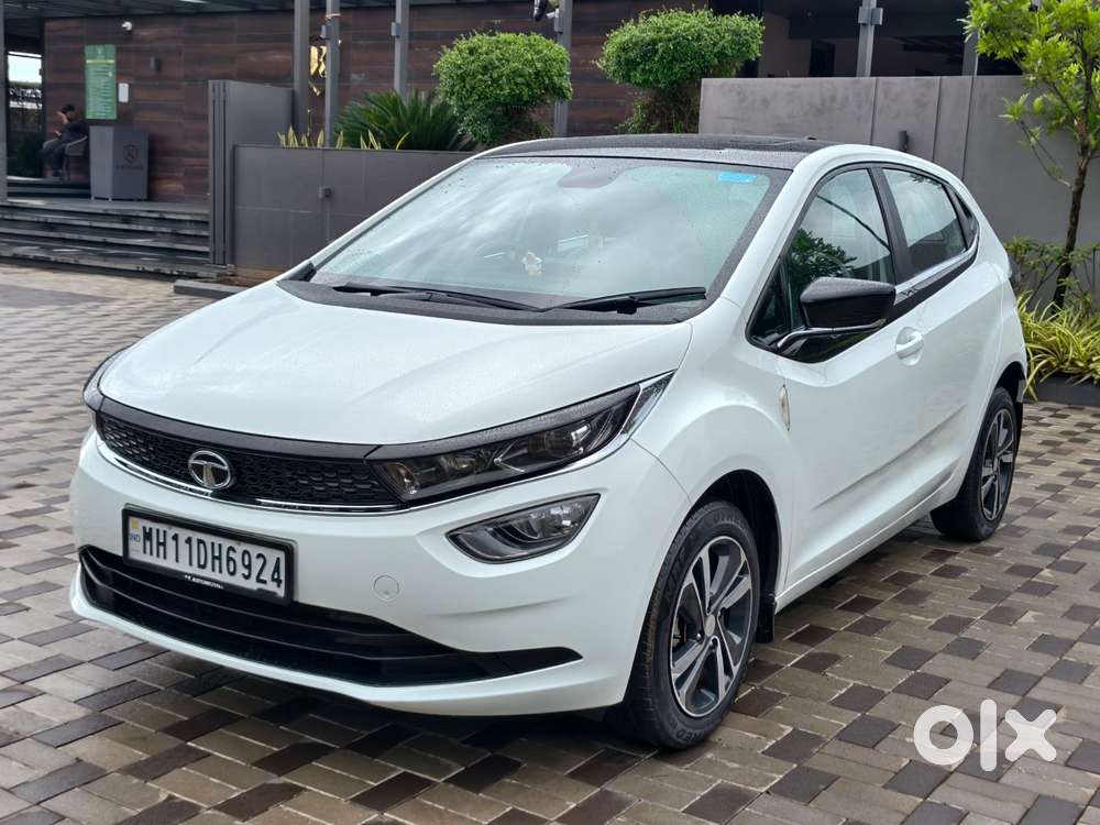Tata Altroz 1.2 Xz Plus Dark Edition, 2023, Petrol