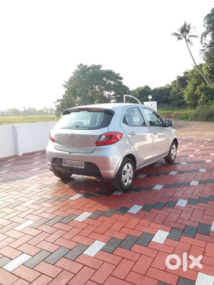 Tata Tiago 1.2 Revotron Xt, 2017, Petrol