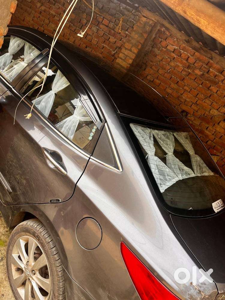 Hyundai Verna 2011 Petrol 2 Nov 2011 Dl Number
