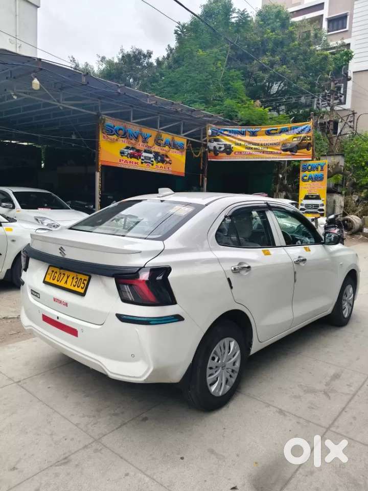 Maruti Suzuki Dzire 1.2 Vxi Cng, 2025, Cng & Hybrids
