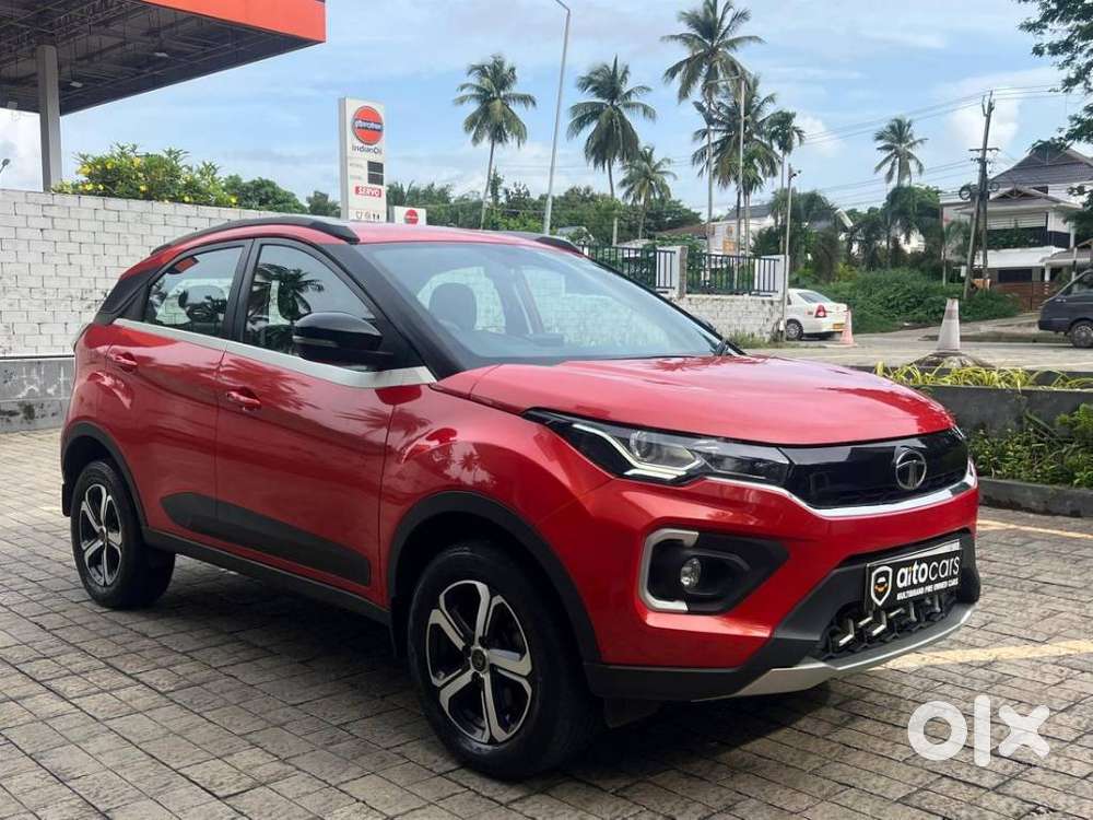 Tata Nexon 1.2 Revotron Xza Plus, 2023, Petrol