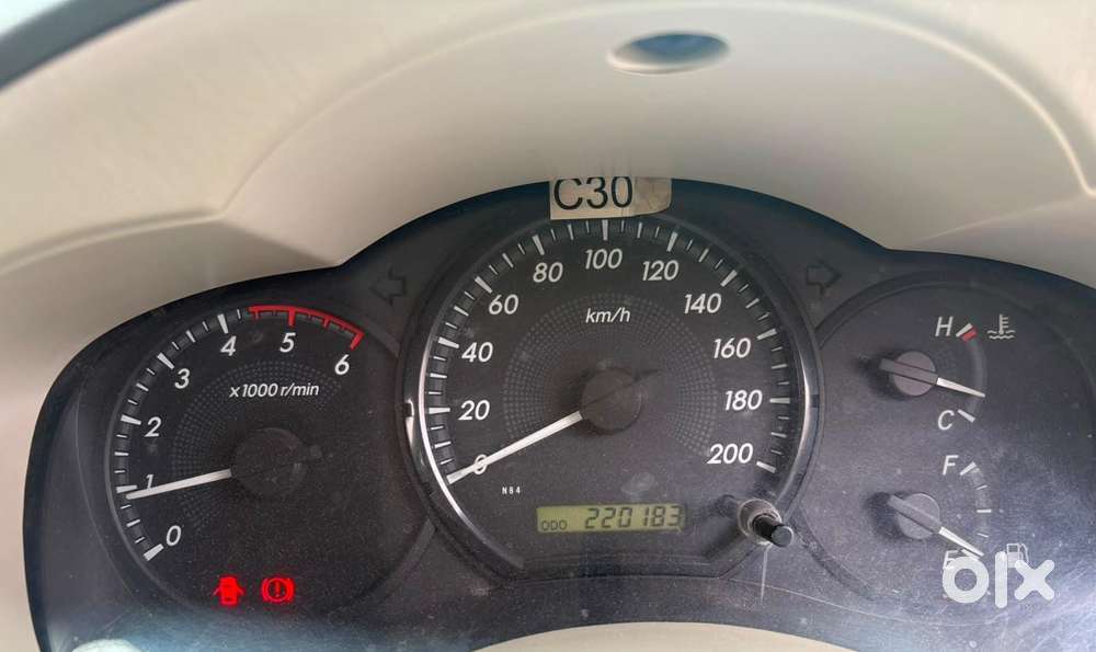 Toyota Innova 2.5 G (diesel) 8 Seater, 2013, Diesel