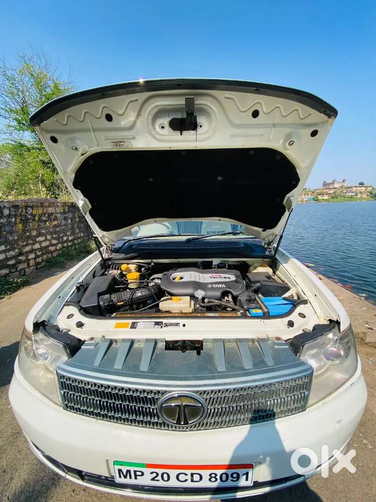Tata Safari Storme 2013