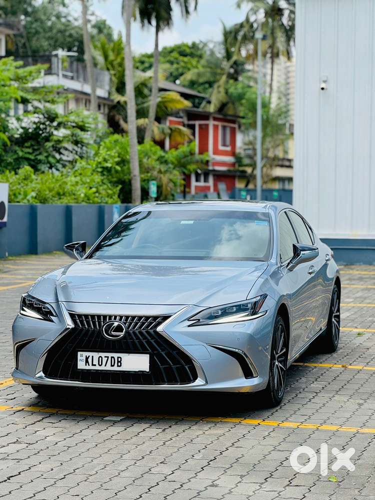 Lexus Es 2023 17000 Km Showroom Quality Petrol Hybrid
