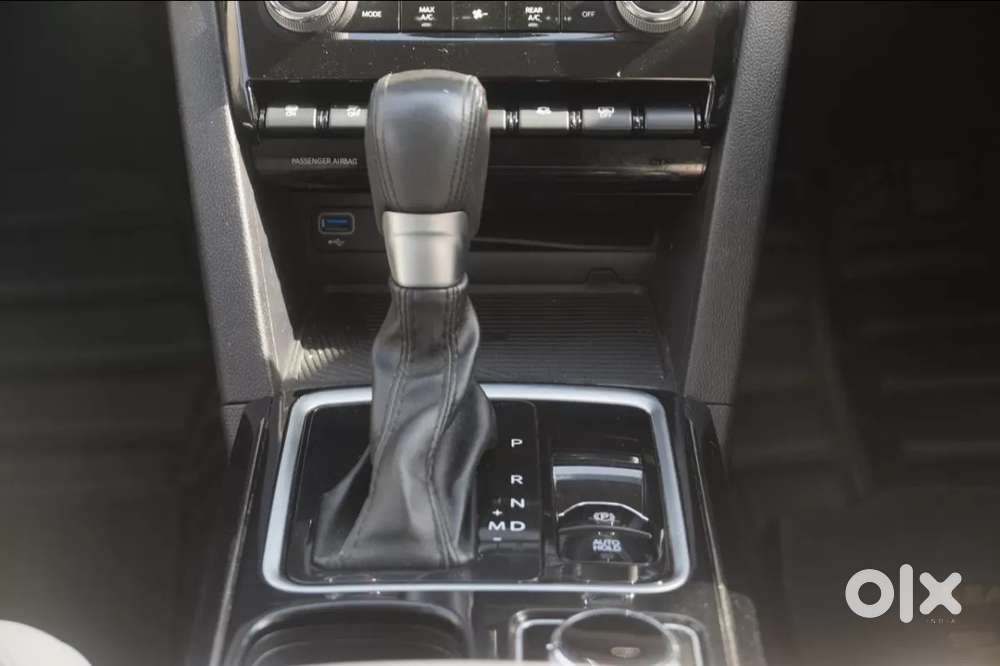 Mahindra Xuv700 2.0 Ax 7 Petrol At Luxury Pack Str, 2024, Petrol