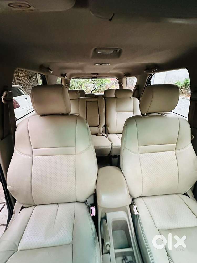 Toyota Fortuner 2010