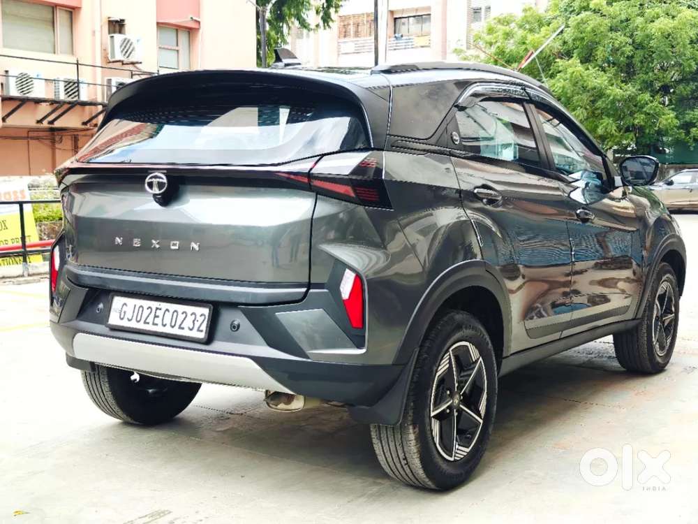 Tata Nexon Fearless 1.2 Revotron Petrol 6 Mt Dt, 2023, Petrol