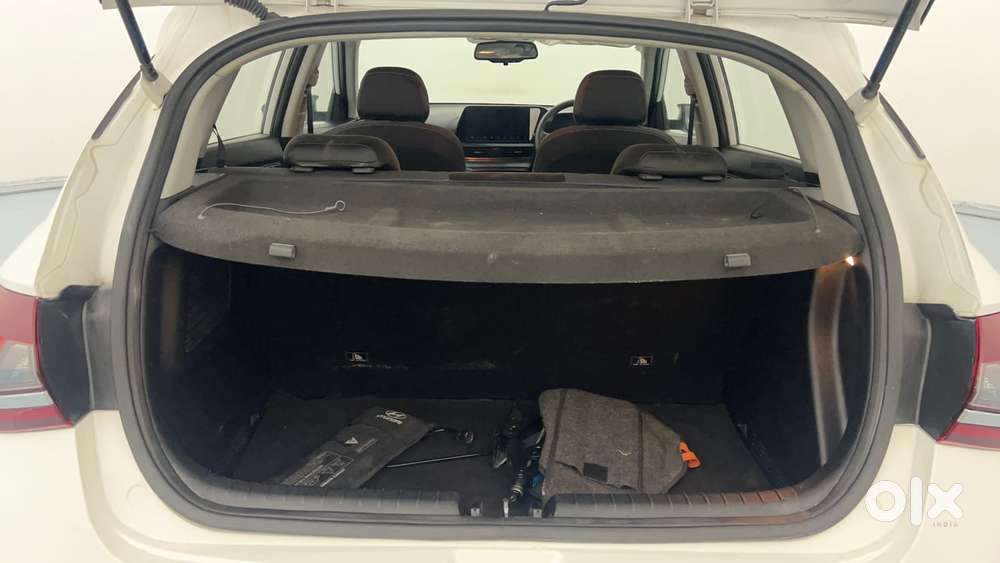 Hyundai New I20 1.2 Asta (o) Mt, 2021, Petrol