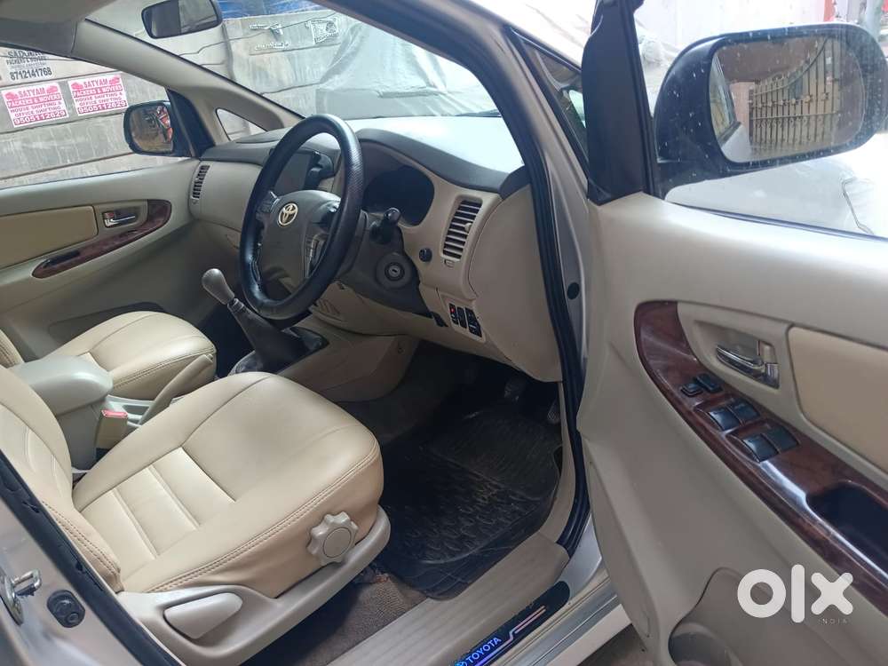 Toyota Innova 2012-2013 2.5 E Diesel Ms 7-seater, 2012, Diesel