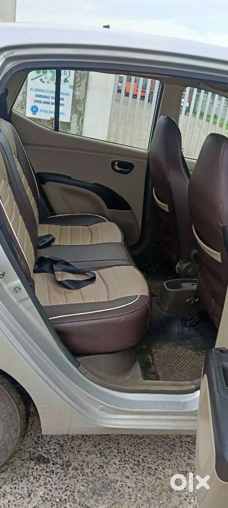 Hyundai I10 Sportz, 2015, Petrol
