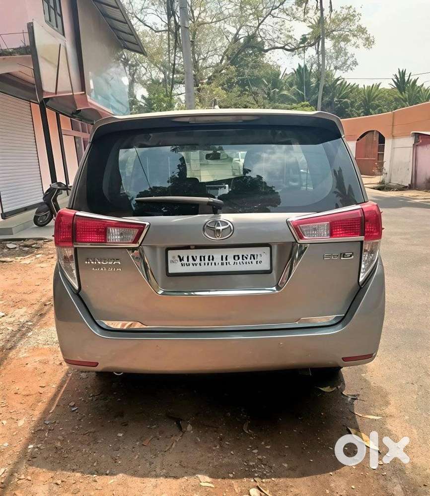 Toyota Innova Crysta 2.8 Gx At, 2017, Diesel