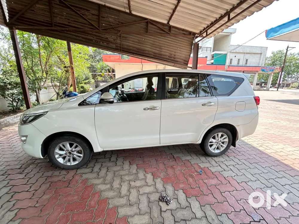 Toyota Innova Crysta 2017