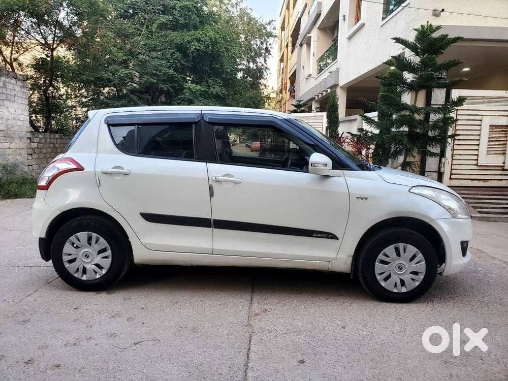 Maruti Suzuki Swift 2011-2014 Vxi, 2013, Petrol