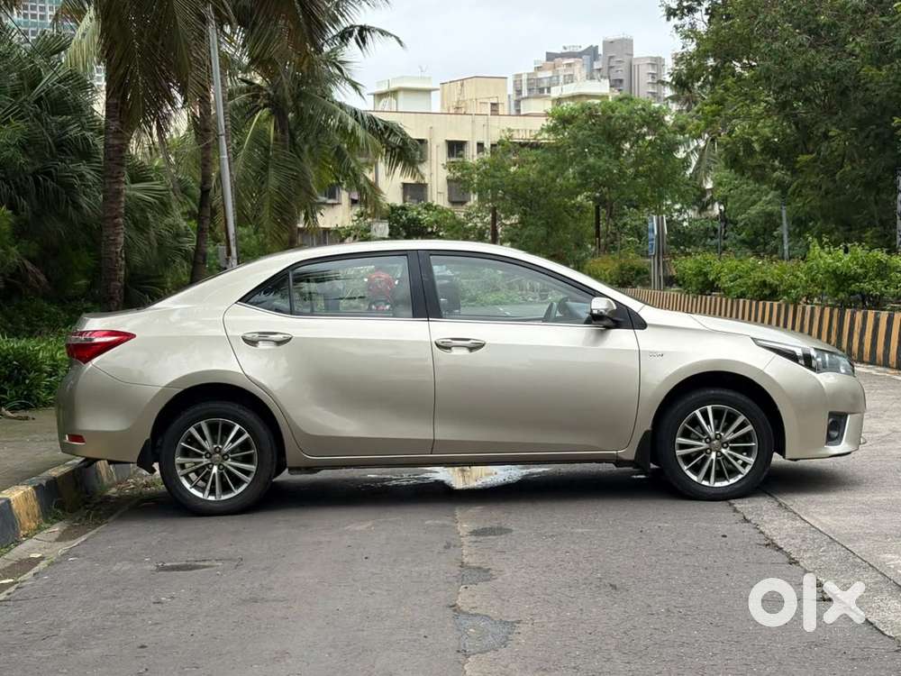 Toyota Corolla Altis Vl At, 2015, Petrol
