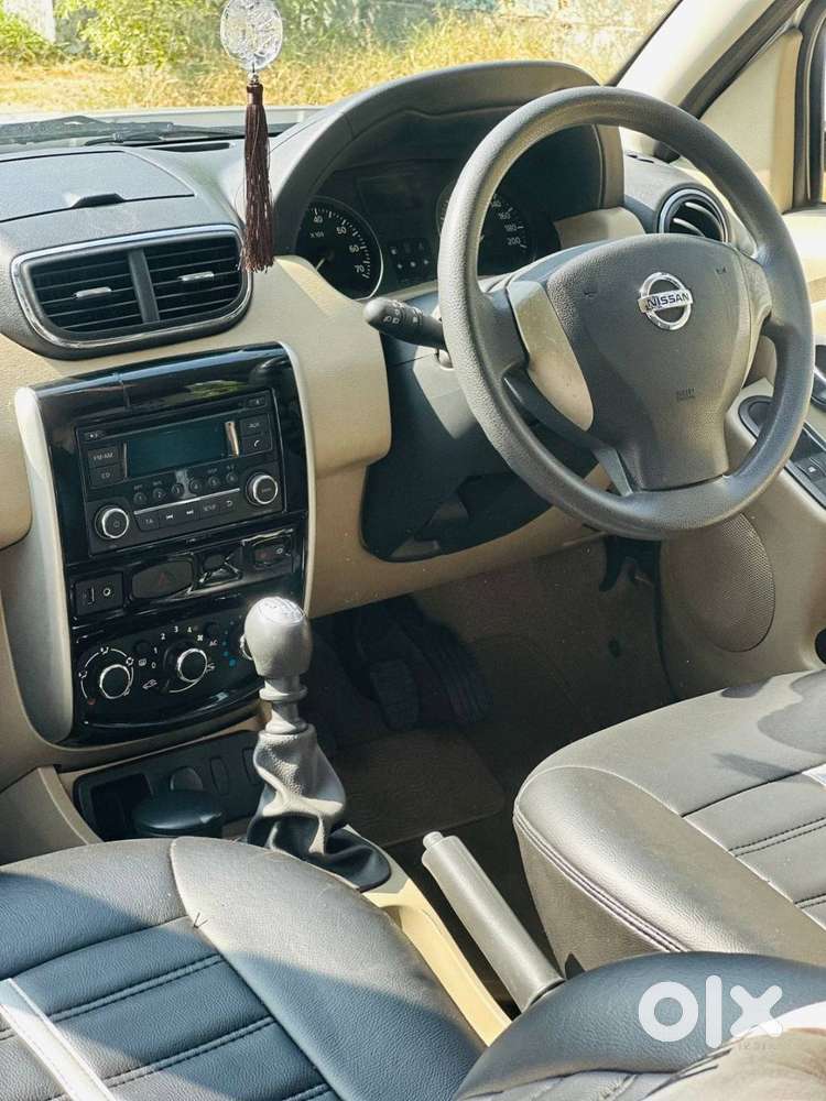 89600 Km 2013 Modal   Friend Two  New Tyres  Back 50% 3owner