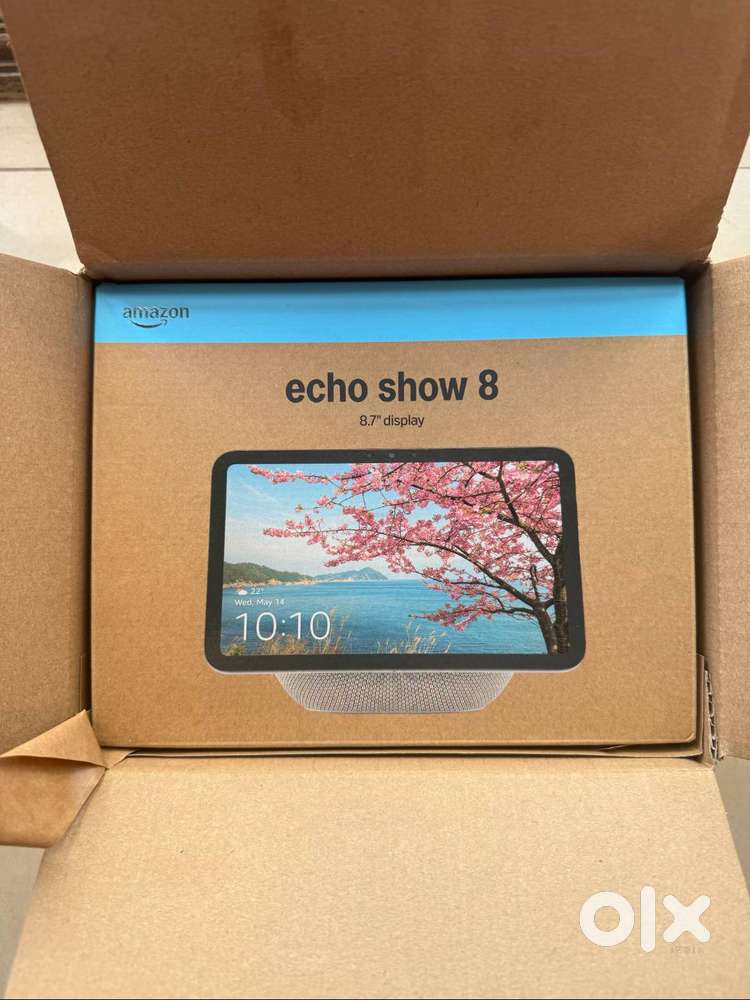 Brand new Amazon Echo Show 8 (latest model), Glacier White