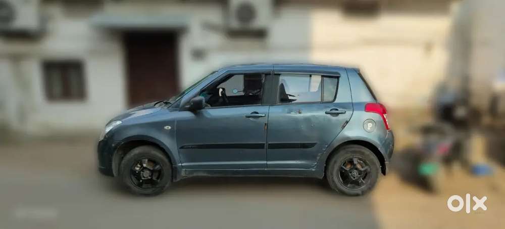 Maruti Suzuki Swift 2005(selling Urgent)