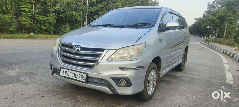 Toyota Innova 2.5 G (diesel) 8 Seater, 2013, Diesel