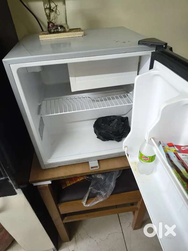 Haier mini fridge
