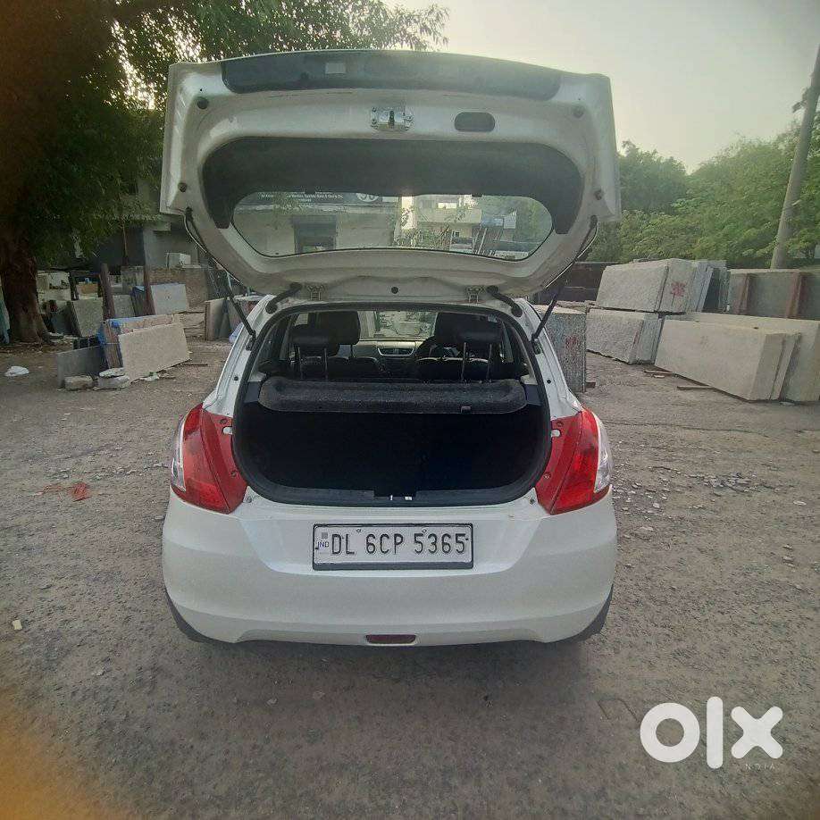 Maruti Suzuki Swift Vxi + Manual, 2015, Petrol