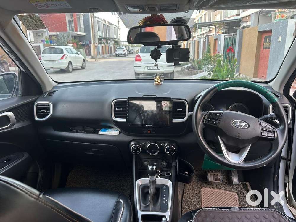 Hyundai Venue 2019 Petrol Well Maintained