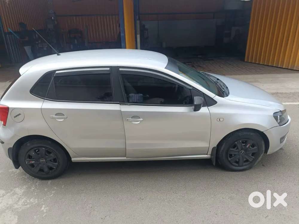 Volkswagen Polo Diesel Manual 2011