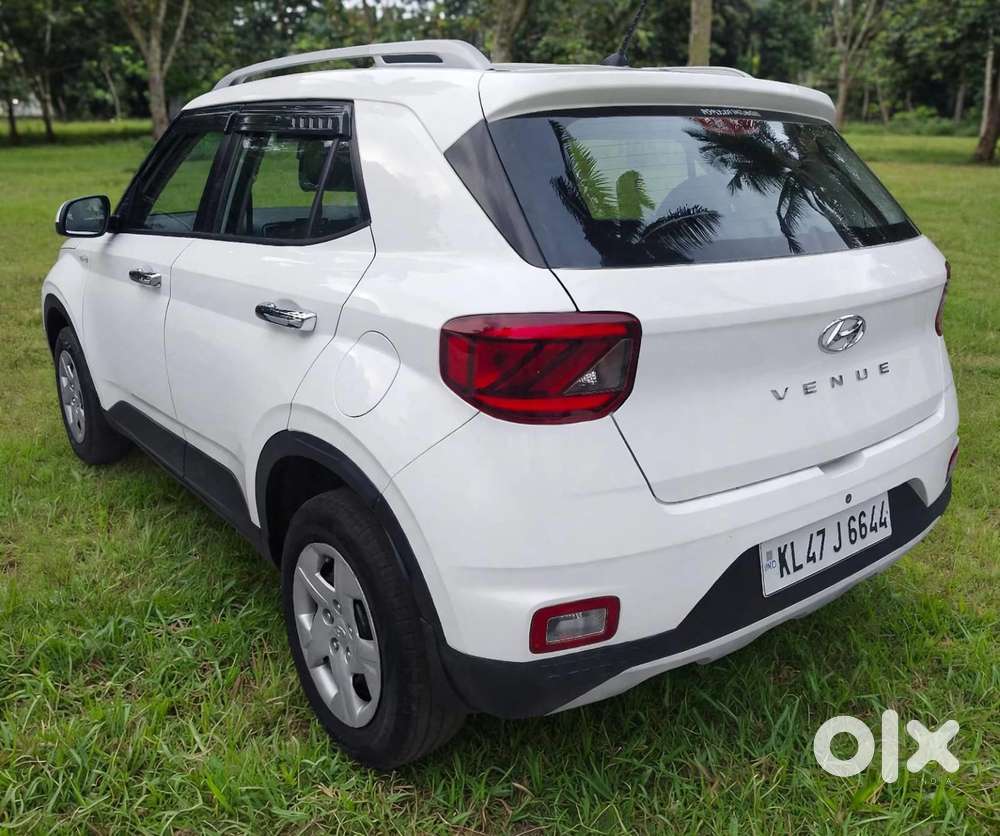 Hyundai Venue S, 2020, Petrol