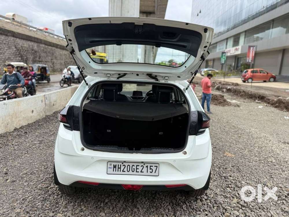 Tata Altroz 1.5 Xz Plus Diesel, 2022, Diesel