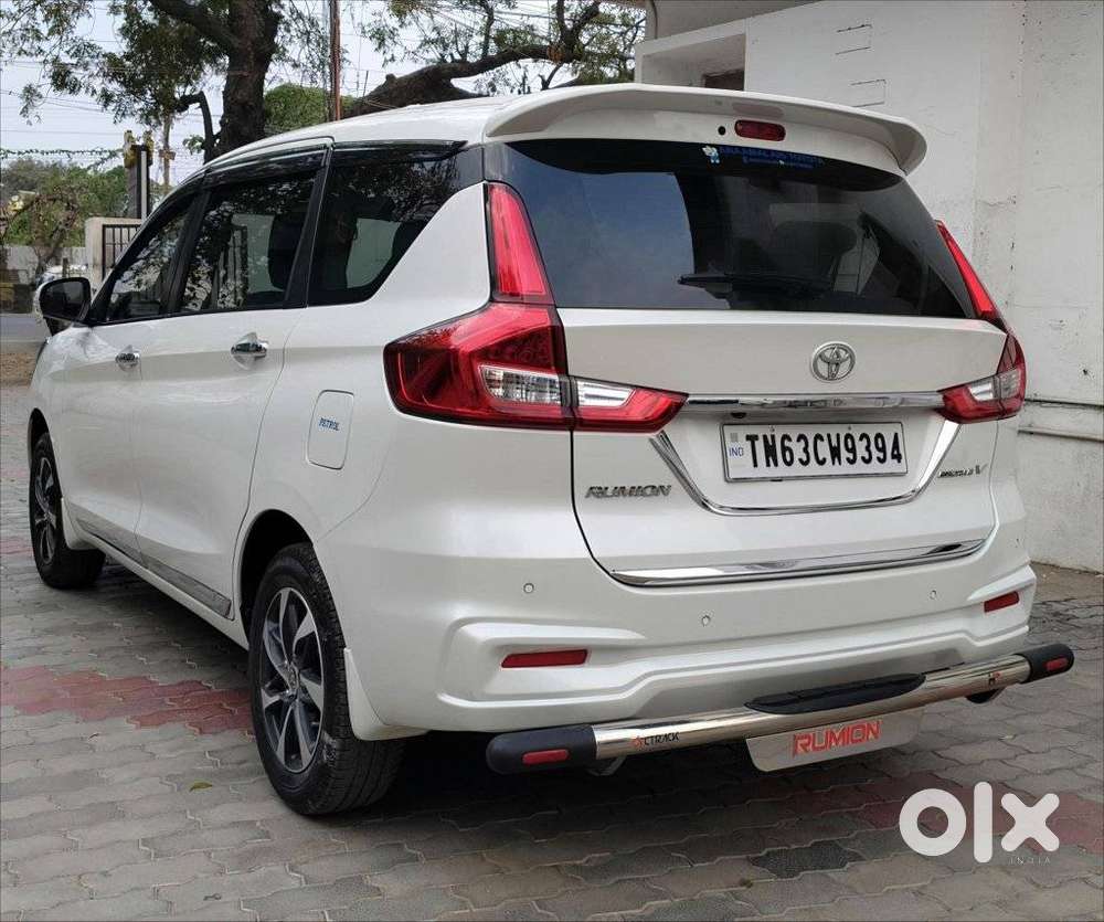 Toyota Rumion V Mt, 2023, Petrol