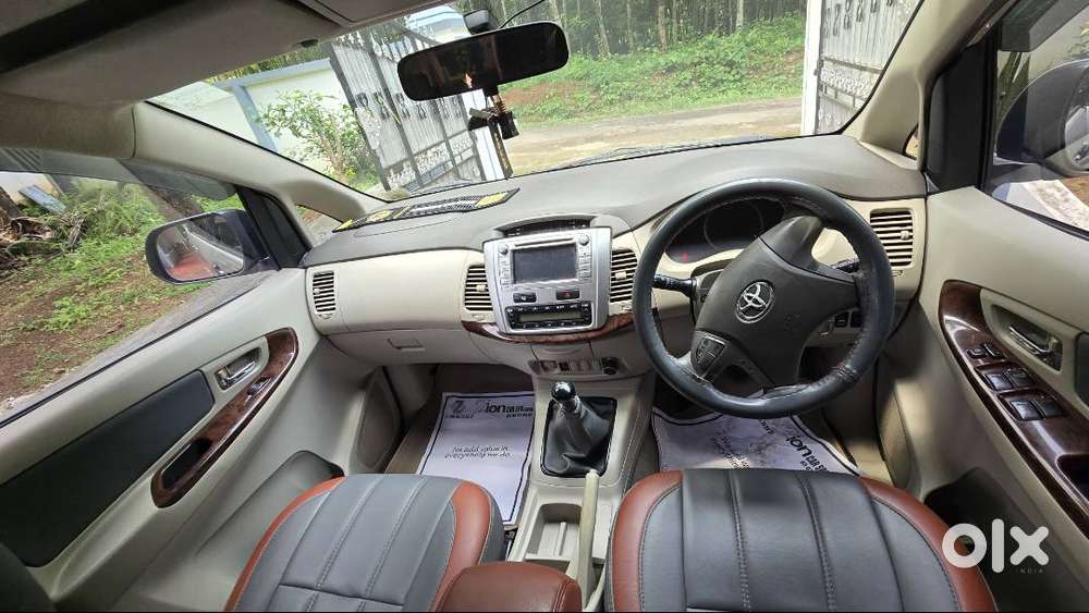 Toyota Innova 2013 Diesel Well Maintained