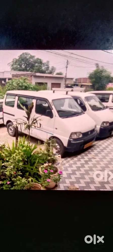 Maruti Suzuki Eeco 2022 Cng & Hybrids 80000 Km Driven