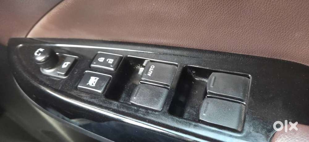 Toyota Urban Cruiser Taisor V 1.0 Petrol Mt, 2025, Petrol
