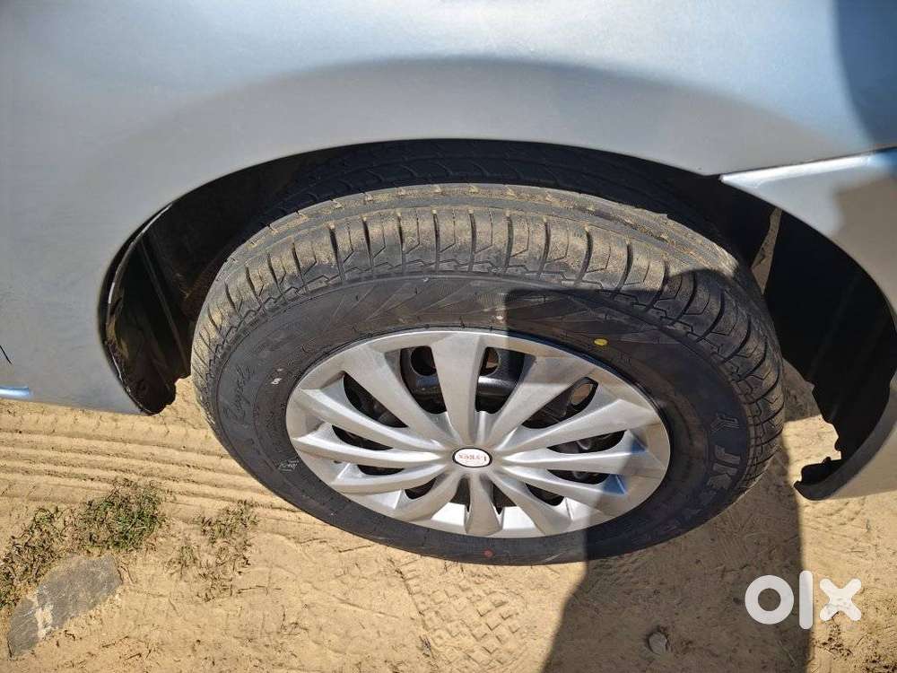 Toyota Etios Liva 2011-2012 G, 2011, Petrol