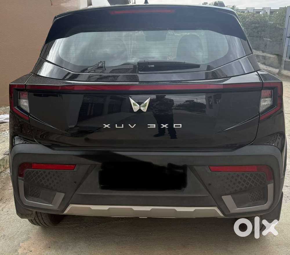 Mahindra Xuv 3xo Petrol 2025