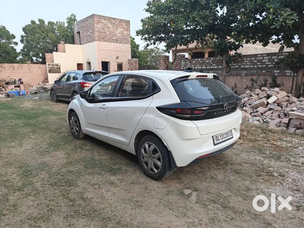Tata Altroz Xm Plus 2025