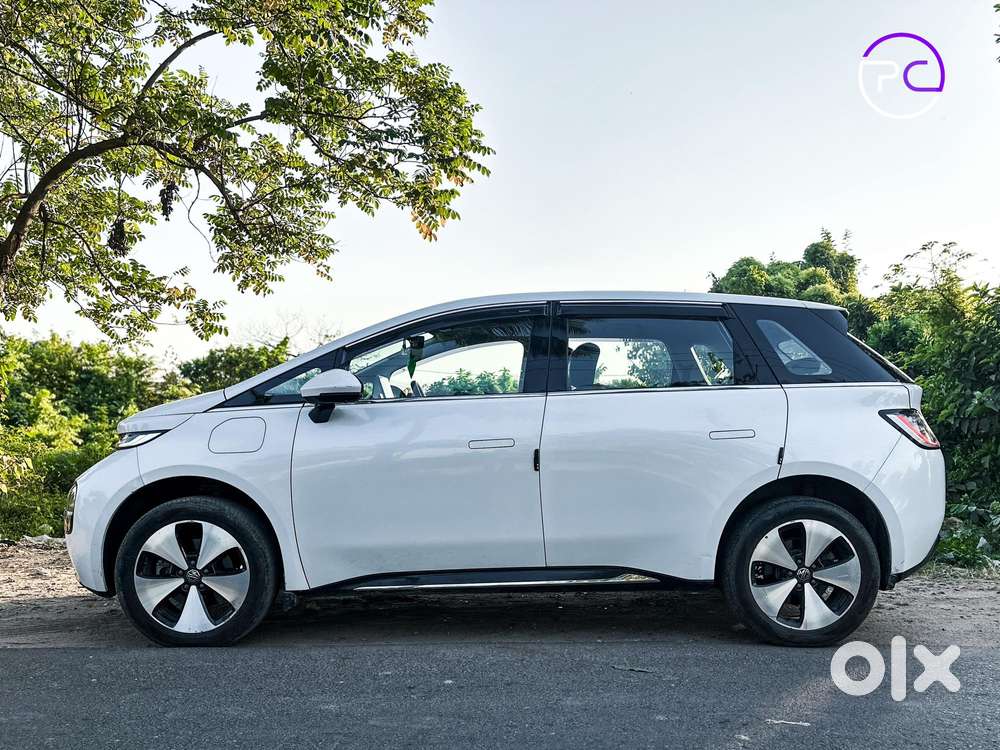 Mg Windsor Ev Essence, 2024, Electric