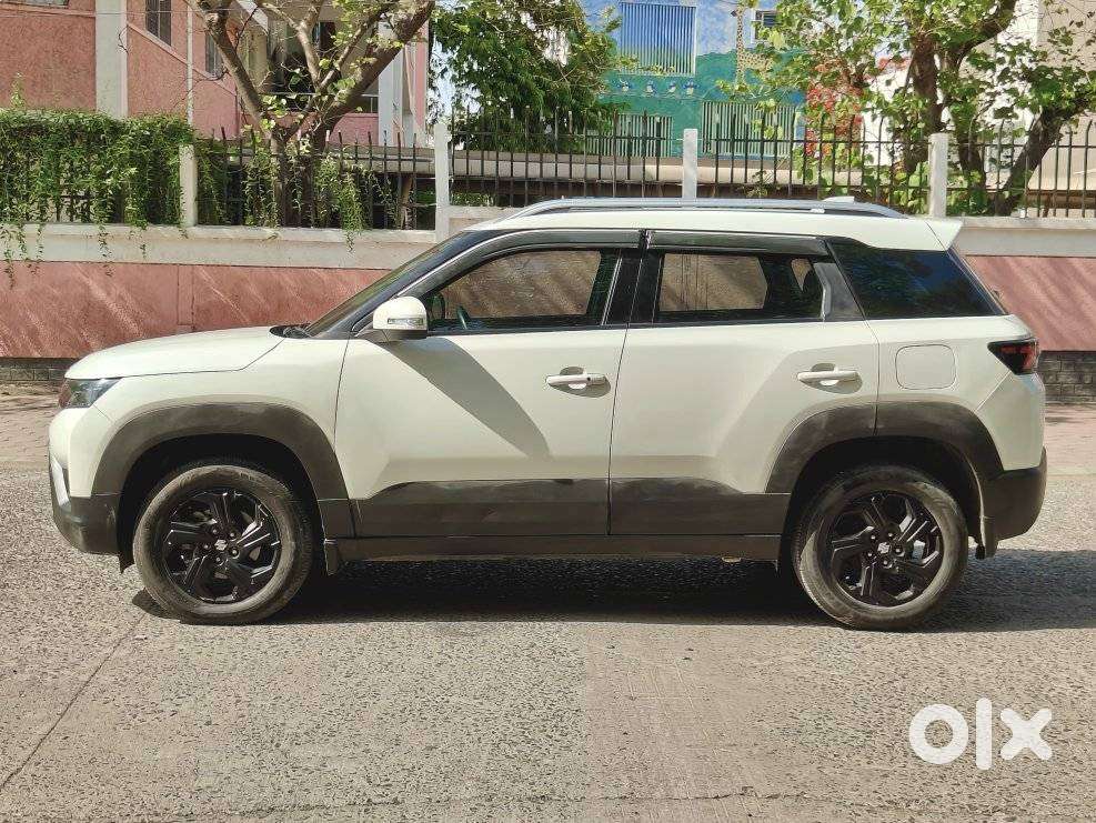 Maruti Suzuki Brezza 1.5 Zxi Smart Hybrid Dual Tone, 2023, Petrol