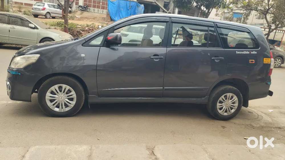Toyota Innova 2016