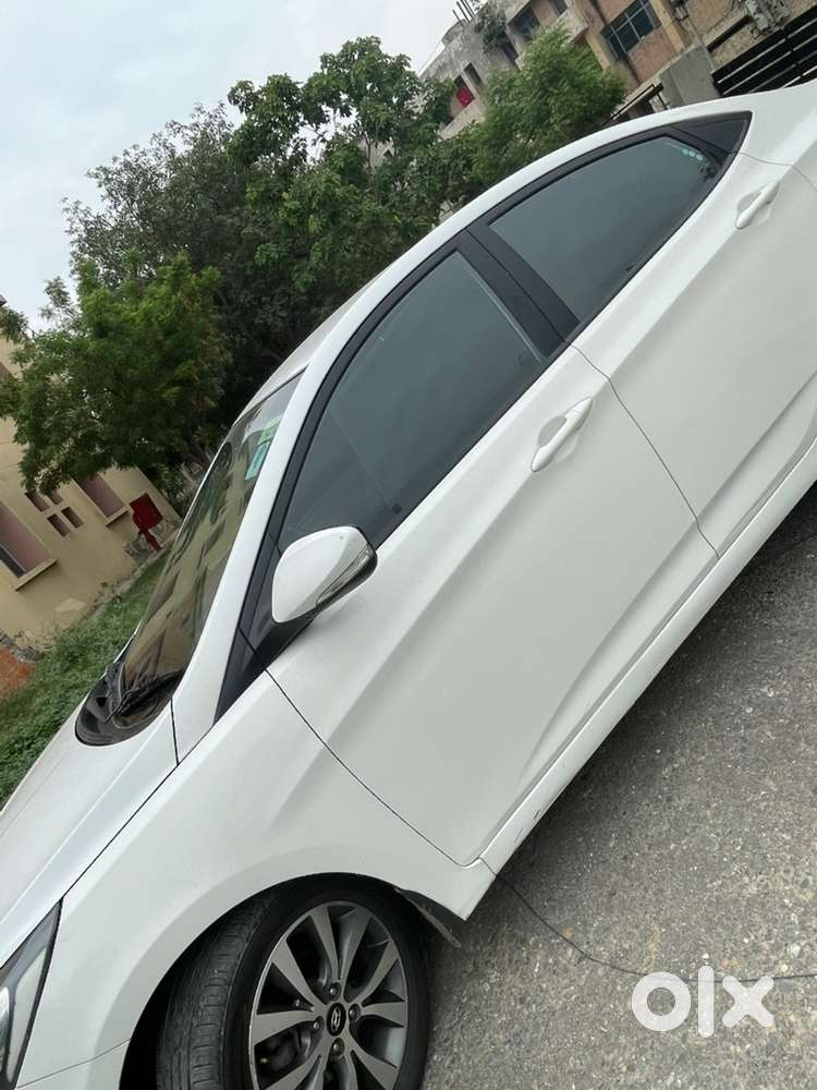 Hyundai 76819 Sx80595 Verna 2014 Diesel Well Maintained