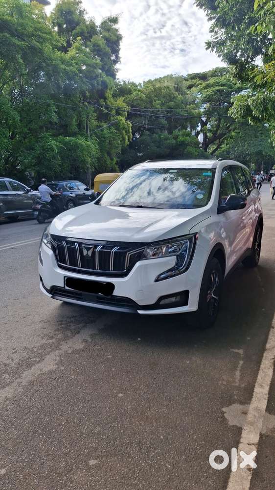 Mahindra Xuv700 Mx Petrol Mt 5 Str (e), 2024, Petrol