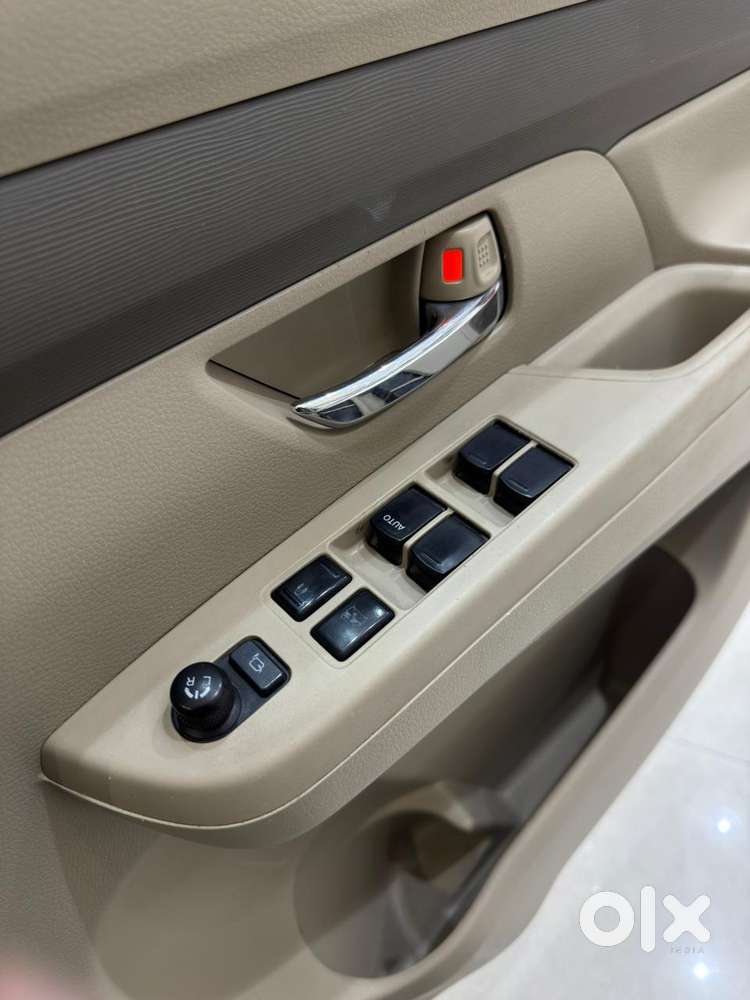 Maruti Suzuki Ertiga 2022-2023 Vxi Cng, 2022, Petrol