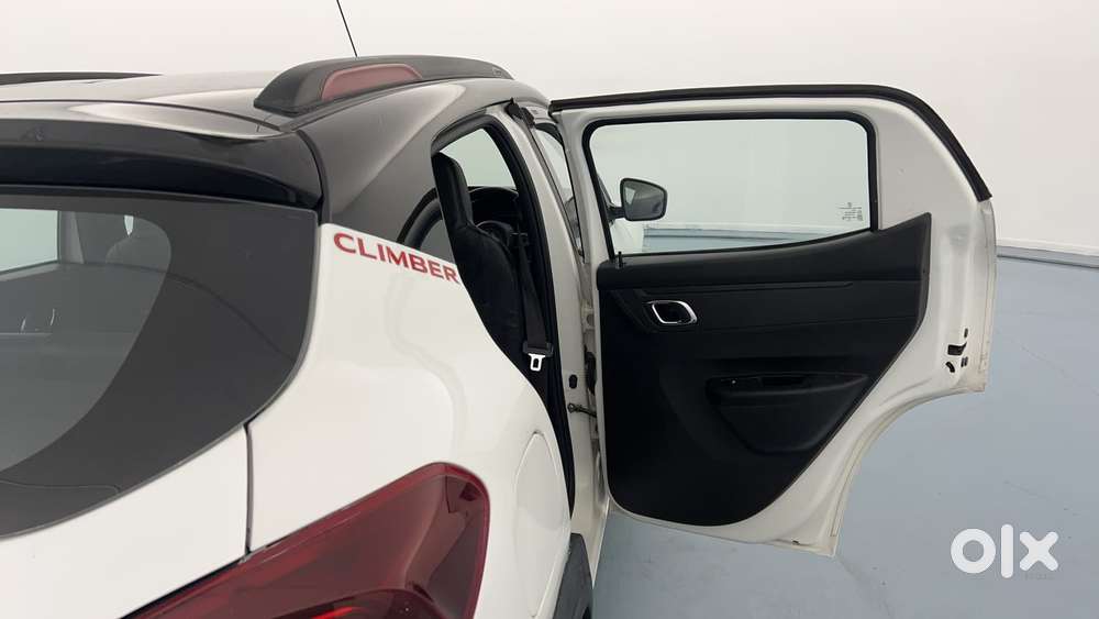 Renault Kwid 1.0 Climber (o) Dual Tone, 2022, Petrol